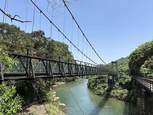 觀瀑吊橋